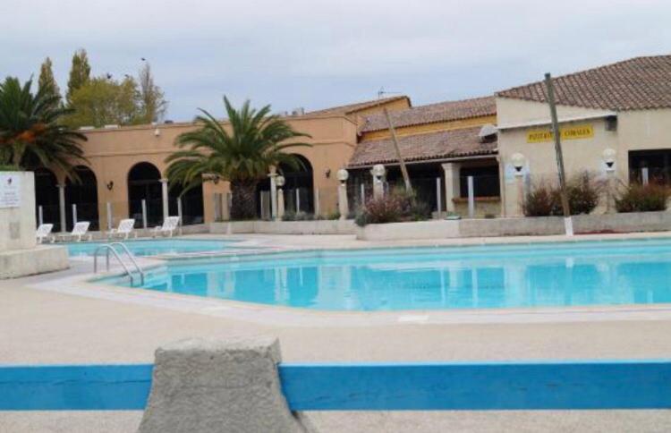 Appartement Village 9 En Residence De Vacances En Camargue Arles Exterior foto